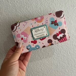 Loungefly wallet